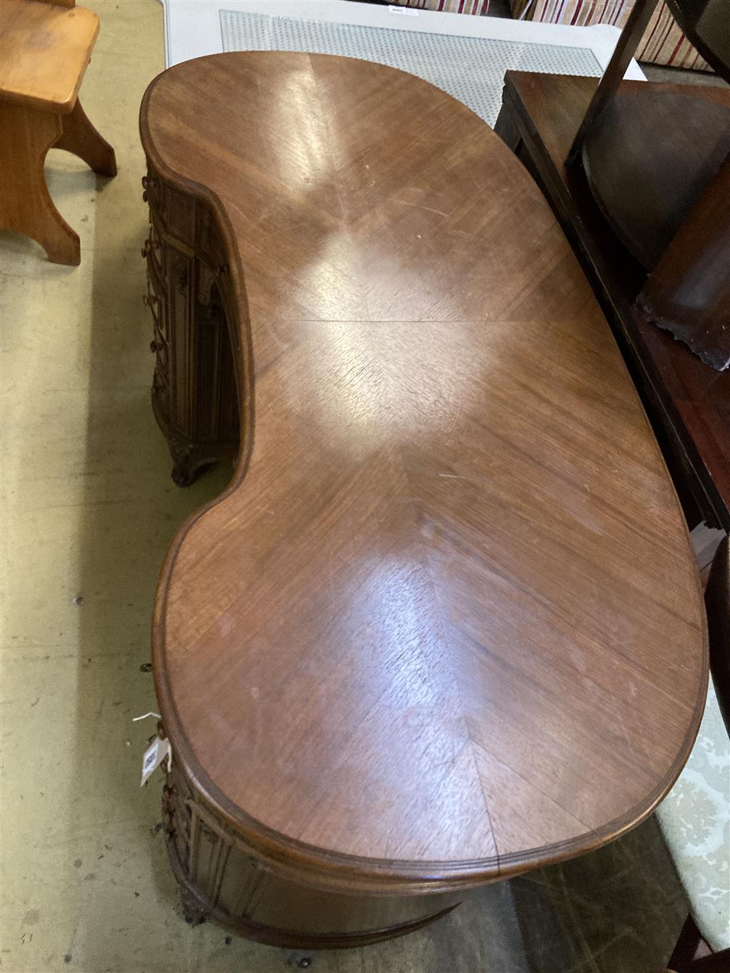 A French walnut kneehole dressing table, width 130cm, depth 58cm, height 78cm